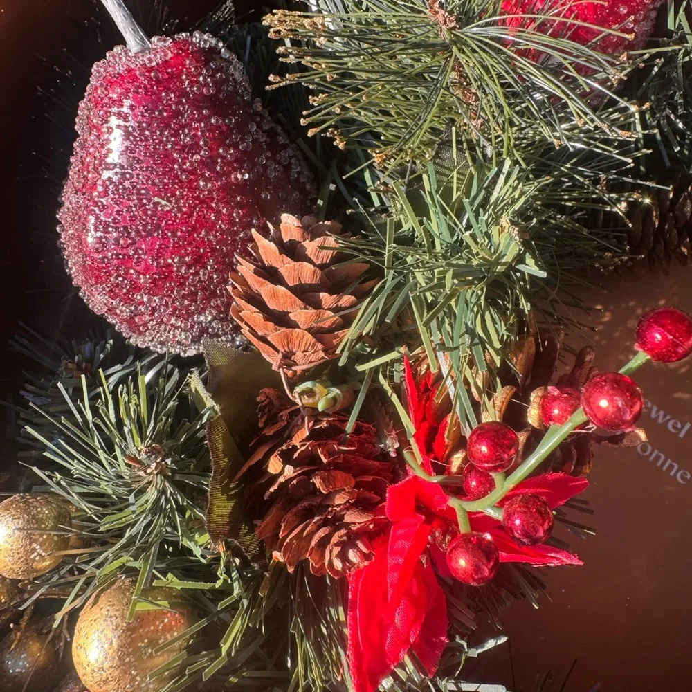 BeautifulNew Pier 1 Holiday Wreath with Red and Gold Accents with glazed fruit.
